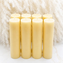 Cargar imagen en el visor de la galería, 100% Beeswax Pillar Candle