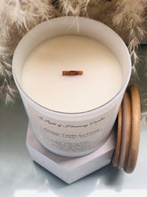 Load image into Gallery viewer, Creamy Vanilla Ice Cream