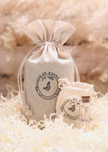 Load image into Gallery viewer, Apple Hot Baked Pie