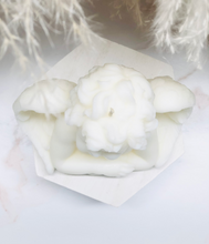 Load image into Gallery viewer, Angel Cherub shape Candle