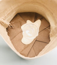 Cargar imagen en el visor de la galería, Creamy Vanilla Ice Cream
