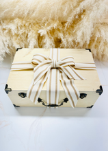 Load image into Gallery viewer, WOODEN GIFT BOX
